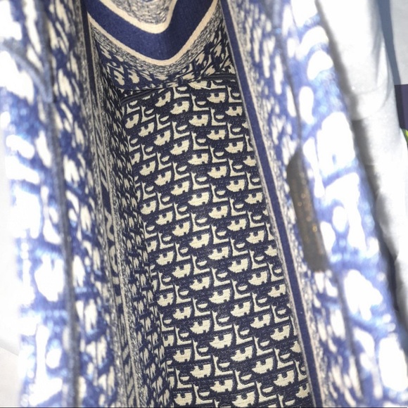 Dior Book Tote LARGE - Picture 4 of 4